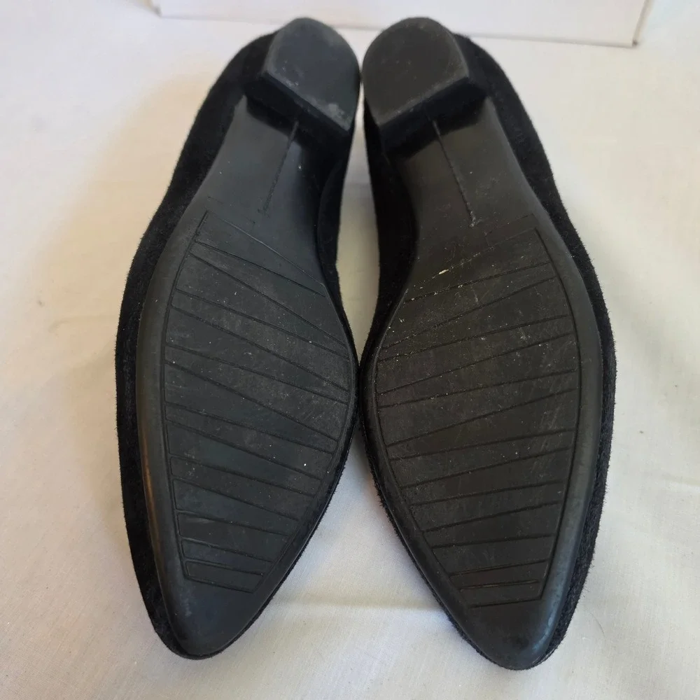 Chicos Black Suede Lace Scalloped Pointed Toe Flats Shoes Womens Size 7.5 M
